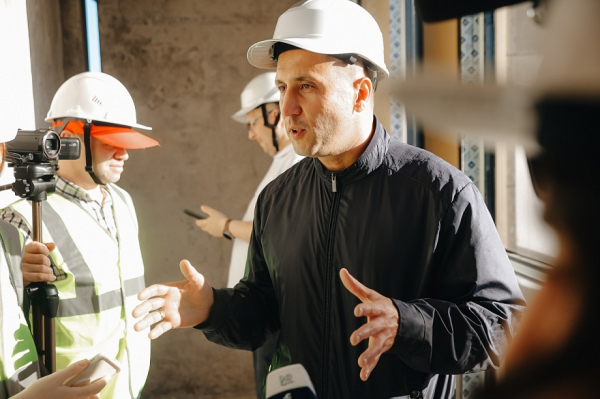 Благоустройство, ЖКХ и дороги: Салахов рассказал, на что чаще жалуются челнинцы