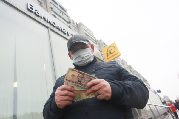 Укрепление рубля запутало россиян