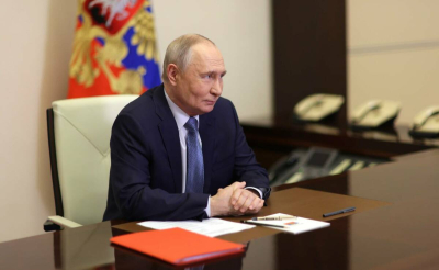 Путин поздравил железнодорожников с праздником и отметил развитие отрасли