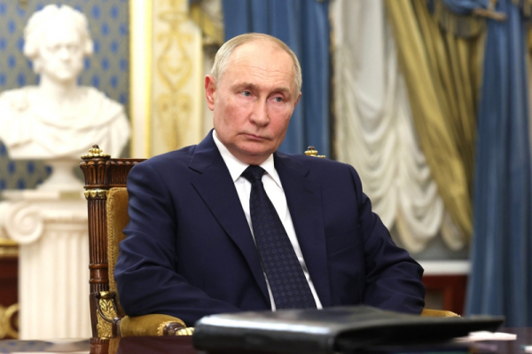 Владимир Путин провел встречу с секретарем Высшего совета нацбезопасности Ирана