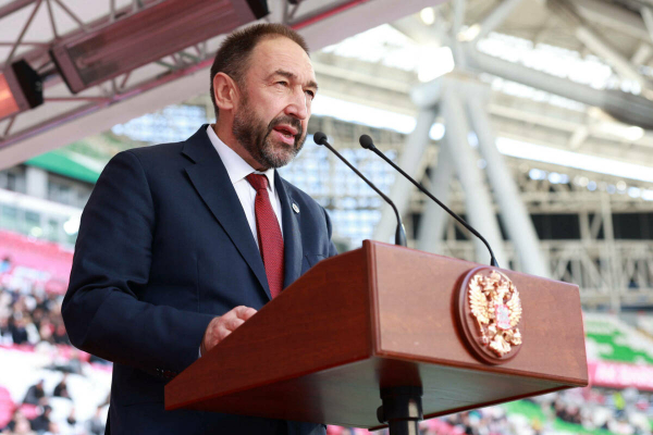 Песошин поздравил татарстанцев с Днем мецената и благотворителя