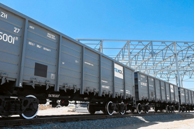 &laquo;Начальство не говорит по-казахски, на пятничную молитву не отпускают&raquo;