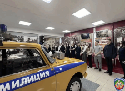 В Казани молодые инспекторы ГИБДД посетили музей ведомства