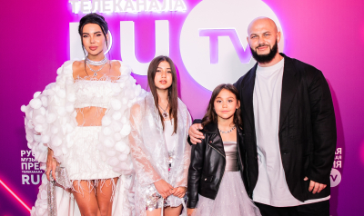 Самойлова расплакалась после развода с Джиганом