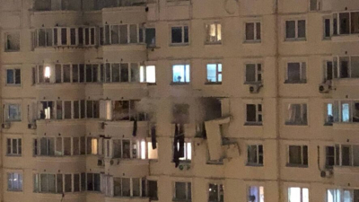 Мужчина и маленькая девочка пострадали в результате взрыва в многоквартирном доме - видео 28/02/2026 &ndash; Новости