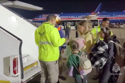 Что происходит с россиянами на Ближнем Востоке: помощь МЧС, слова Путина