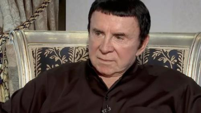 Остался ни с чем: больной раком Кашпировский переписал квартиру и все доходы на молодую жену?