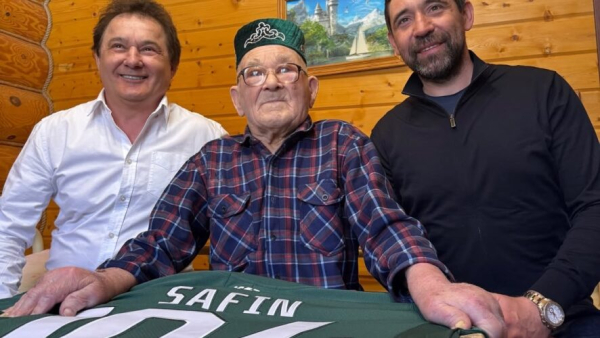 Пережил войну, плен и ГУЛАГ, всегда болел за "Ак Барс": в 104 года не стало отца Габдельфата Сафина 26/04/2026 &ndash; Новости