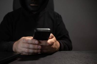 Мошенники предлагают казахстанцам международные водительские удостоверения