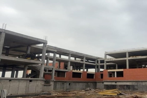 Подрядчика школы в Бирлик-2 оштрафовали