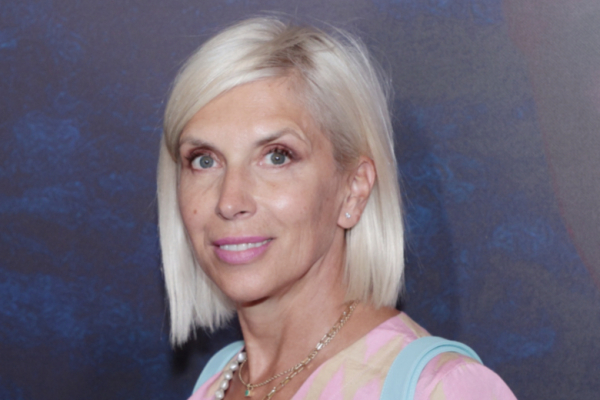 Сын и внучка в Канаде, личная жизнь, карьера: как живет Алена Свиридова