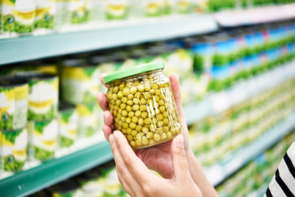 Рассол от горошка выливать перестала &mdash; нашла ему идеальное применение: мой гениальный лайфхак