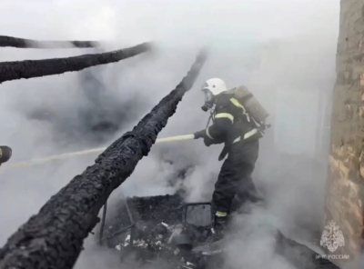 53-летний мужчина и 14-летний подросток погибли при пожаре в Татарстане