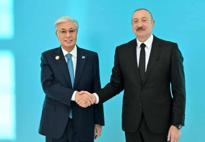 Токаев прибыл в Конгресс-центр в Габале