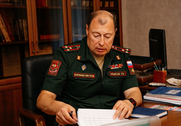 Ильясов: Челны отправят в зону СВО порядка полутора тысяч контрактников