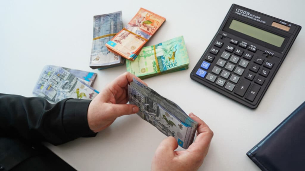 МФО в Уральске незаконно выдавала займы клиентам под 1,5% в день