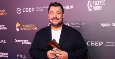 Сергей Жуков собирается перенести спектакль о войне в кино и школы