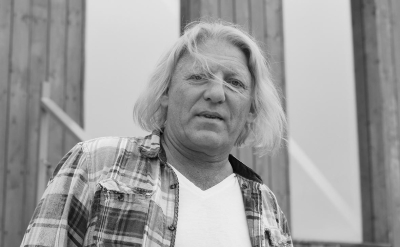 В возрасте 60 лет умер продюсер и телеведущий Александр Олейников