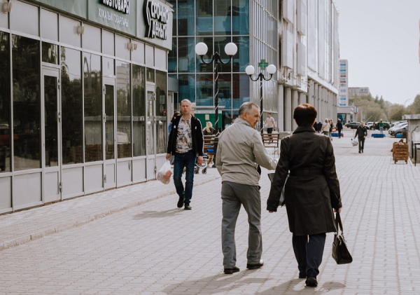 &laquo;Ударило по бизнесу очень сильно, многие уходят. Торговые центры пустеют &ndash; люди уйдут в тень&raquo;