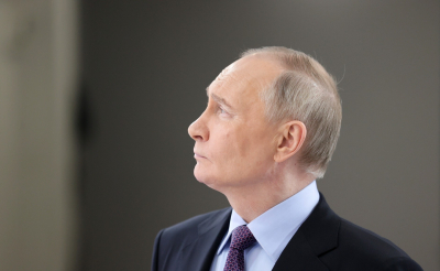 Путин передал поздравления ветерану ВОВ Евгению Знаменскому