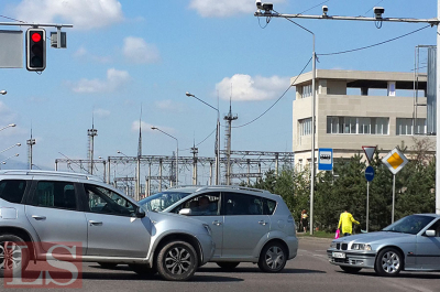 Границы дозволенного: в Алматы появится платная зона для старых авто