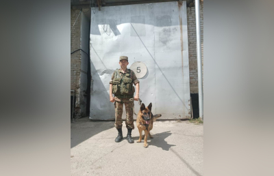 В Усть-Каменогорске водитель пытался пронести мобильный телефон в учреждение максимальной безопасности