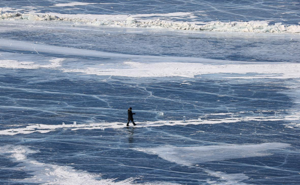 Кобзев заявил о планах легализировать серый бизнес перевозок на Байкале