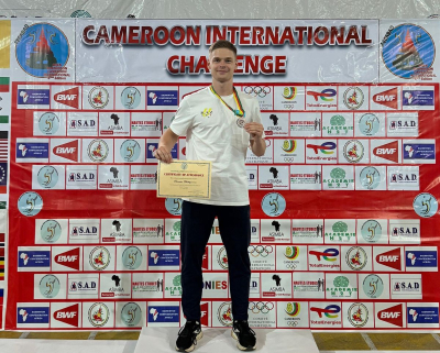 Казахстанец стал серебряным призёром престижного турнира по бадминтону