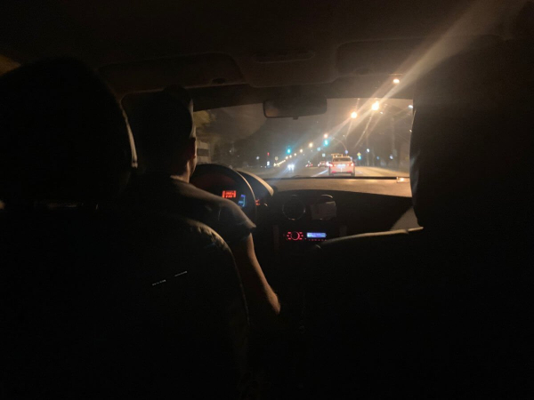 Таксист inDrive предложил пассажирке интим за курение в салоне